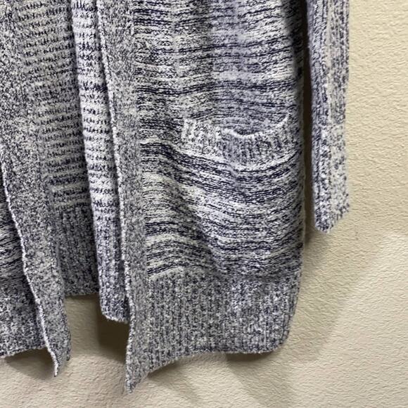 Treasure & Bond Throw On Open Cardigan - Picture 9 of 11